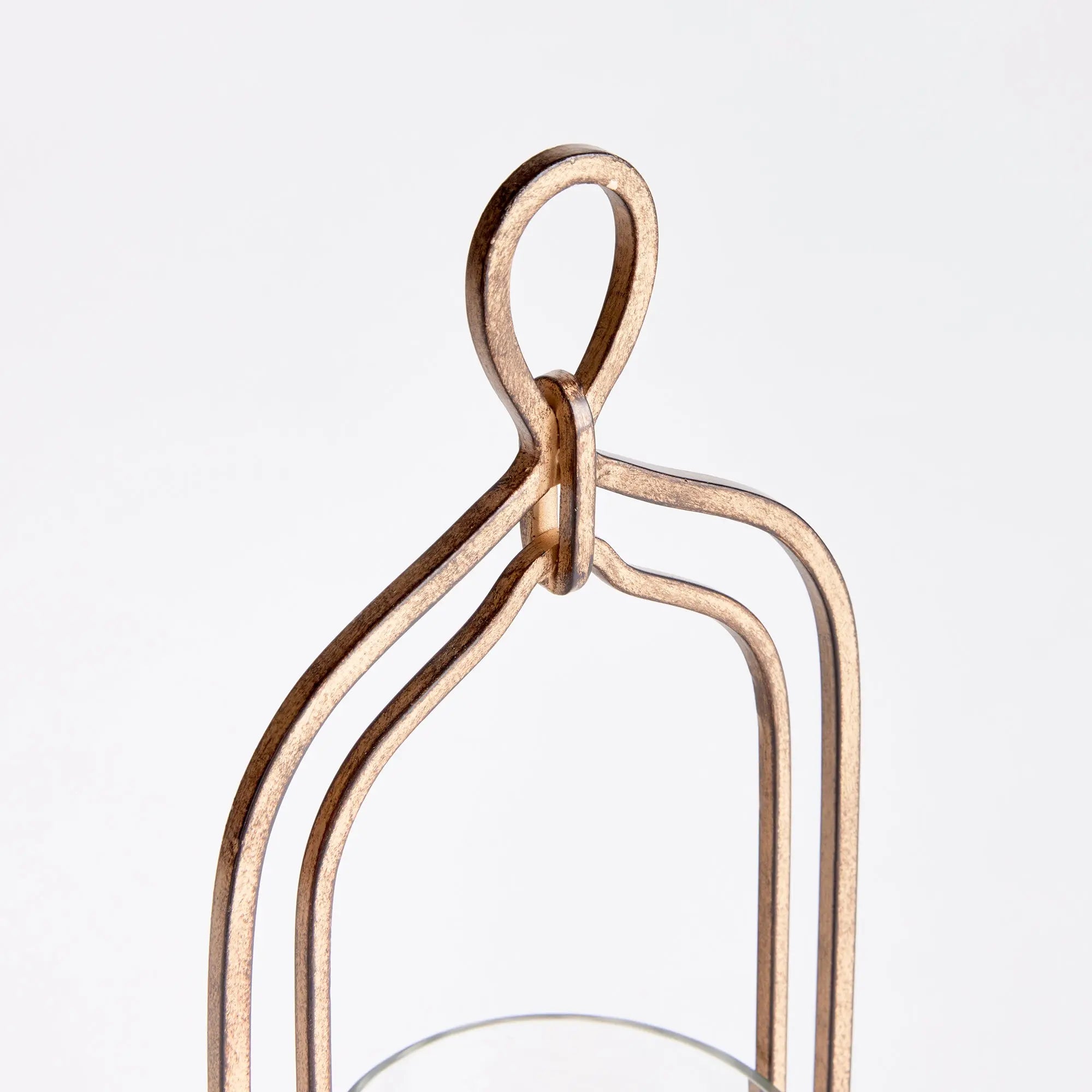 Large Amara gold hurricane with hammered glass