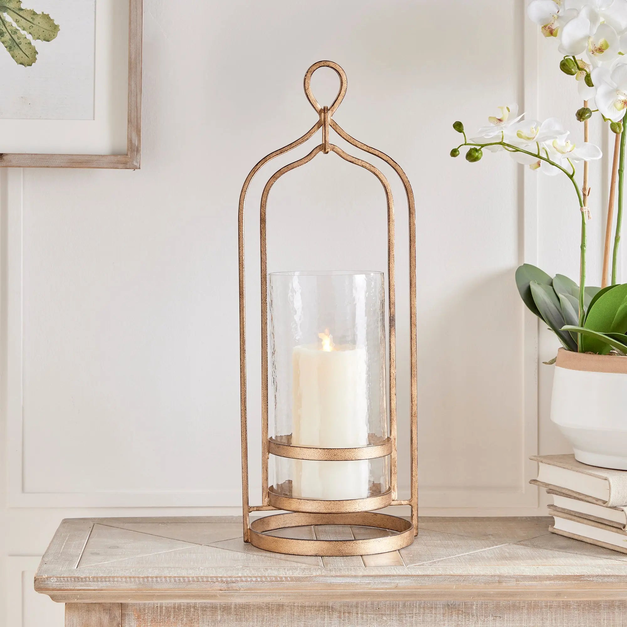 Large Amara gold hurricane with hammered glass