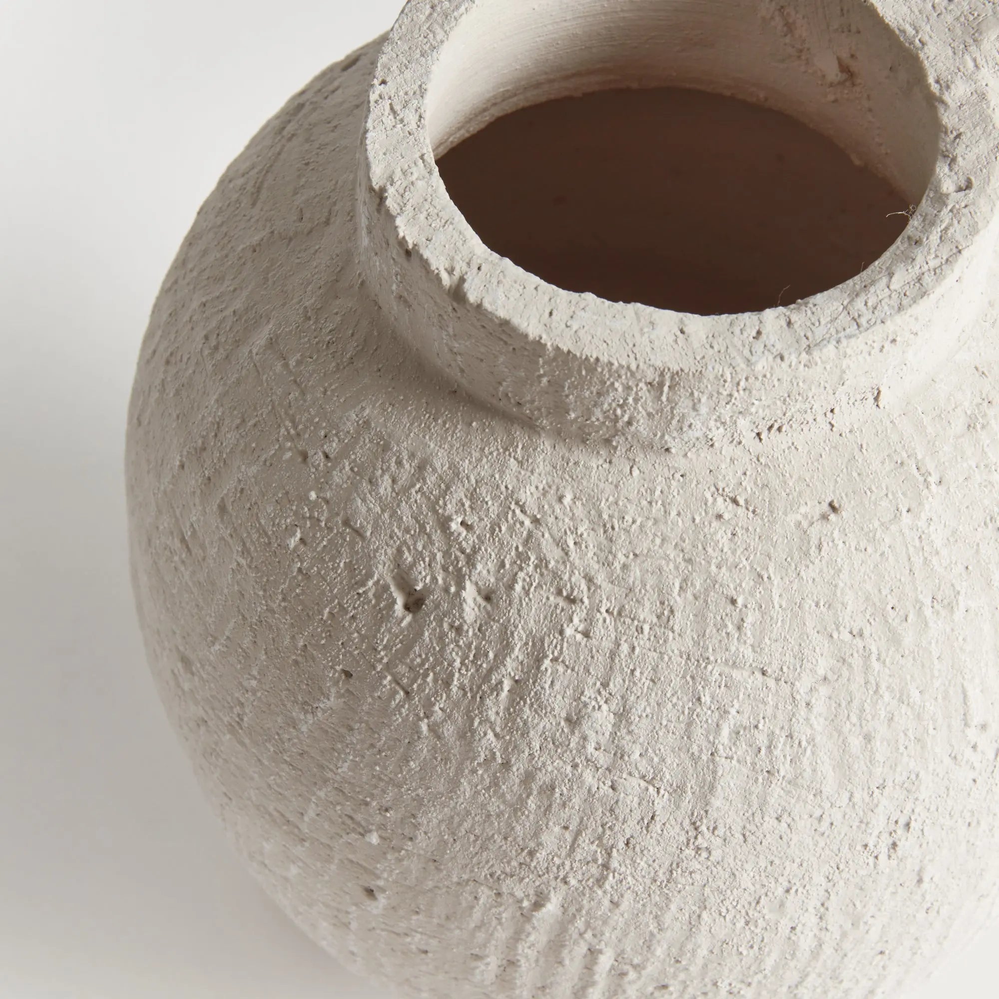 Gianna white terracotta vases – small