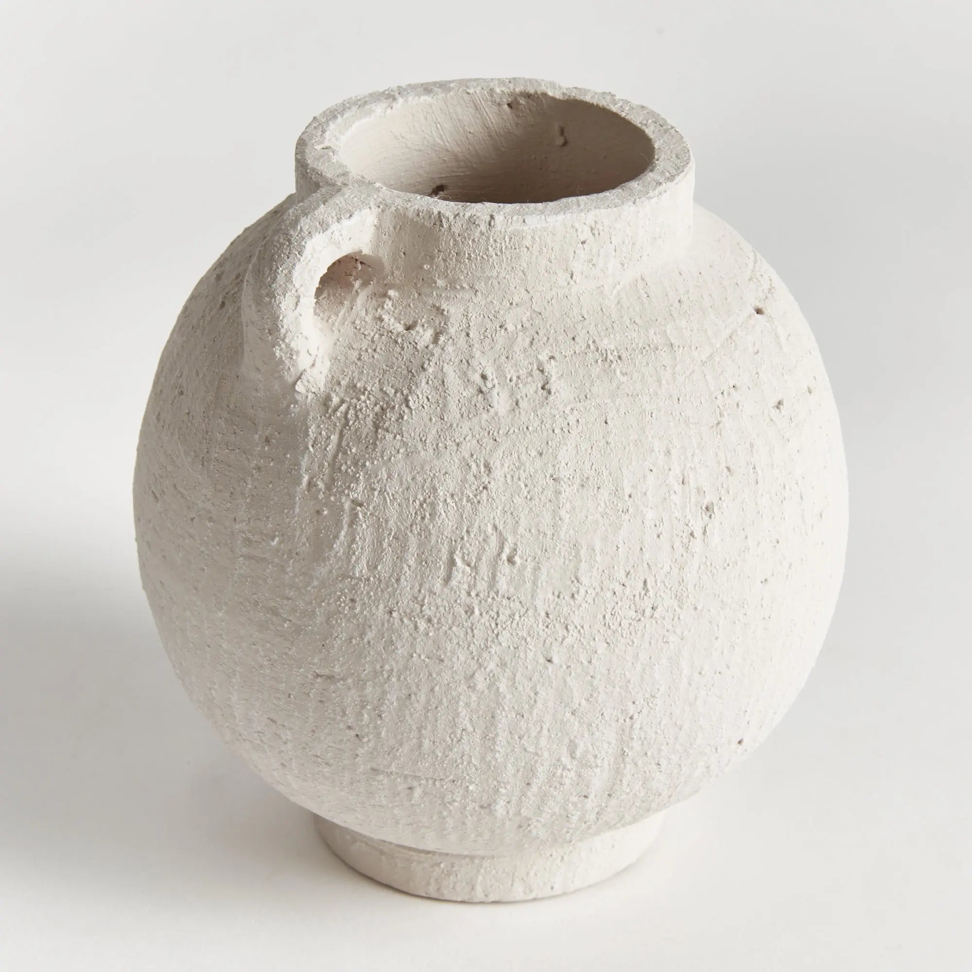 Gianna white terracotta vases – small