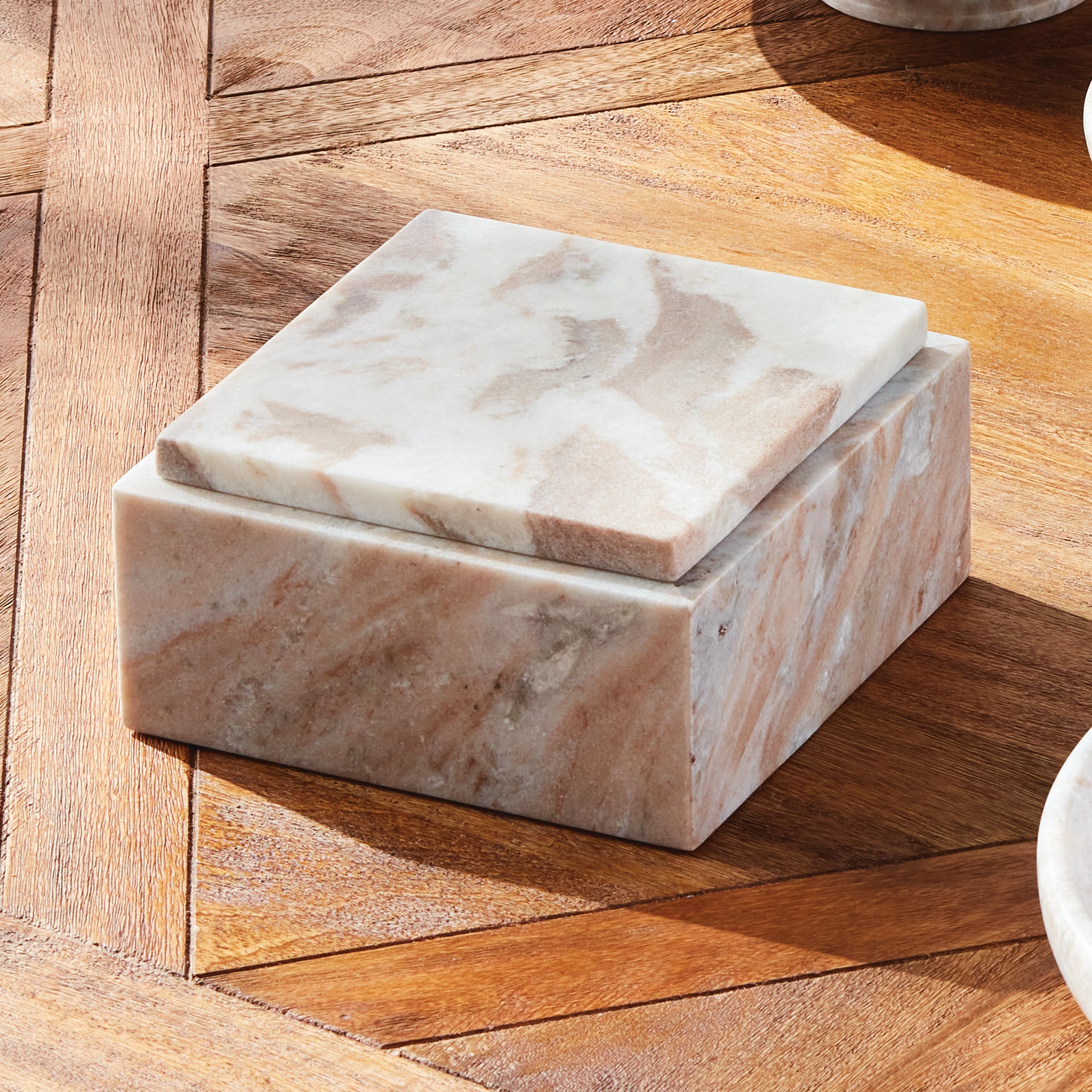 Jaqueline square marble lidded box with natural brown veining - Wide