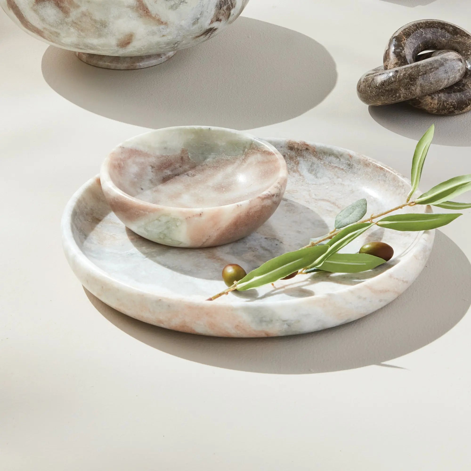 Josephine marble bowl with natural brown veining