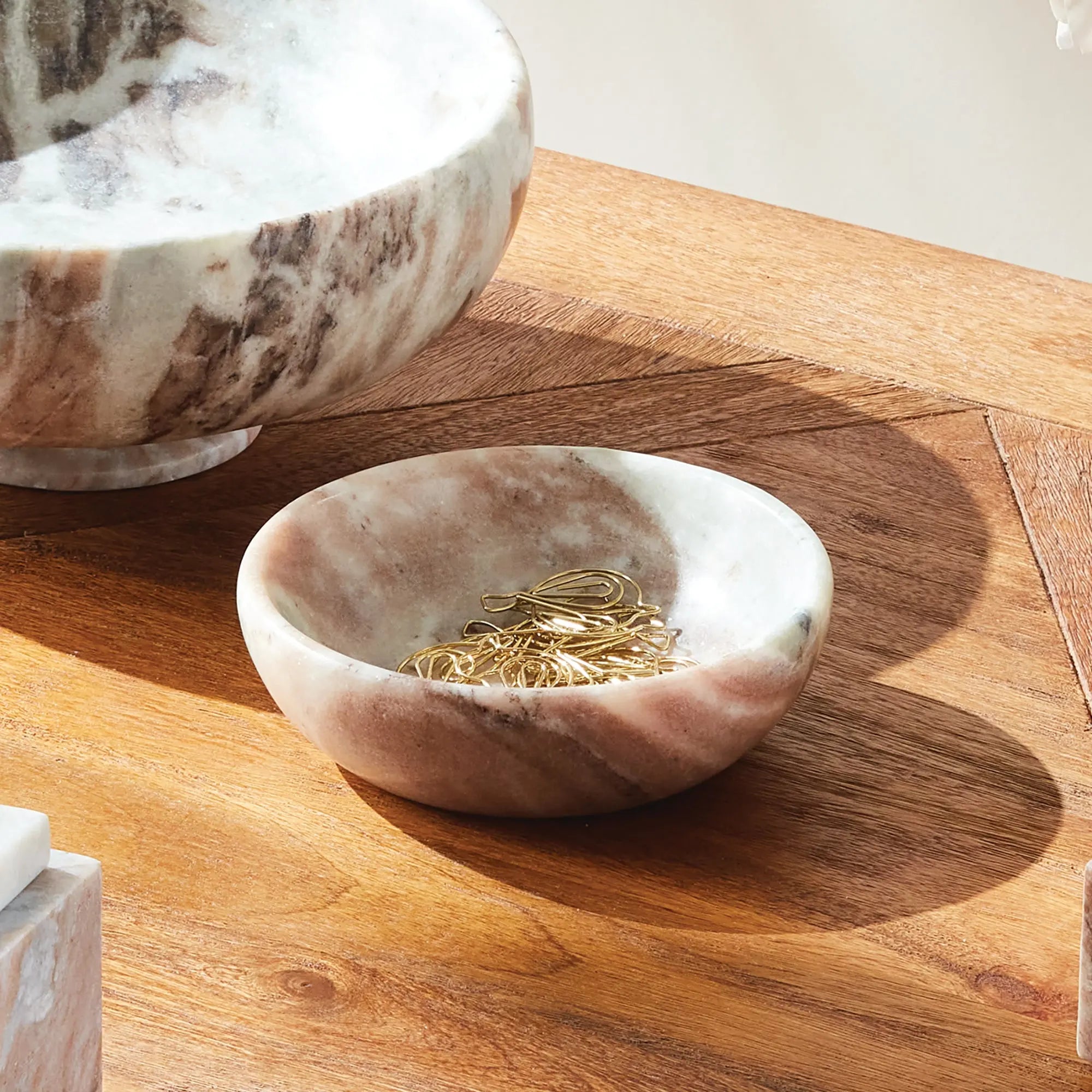 Josephine marble bowl with natural brown veining