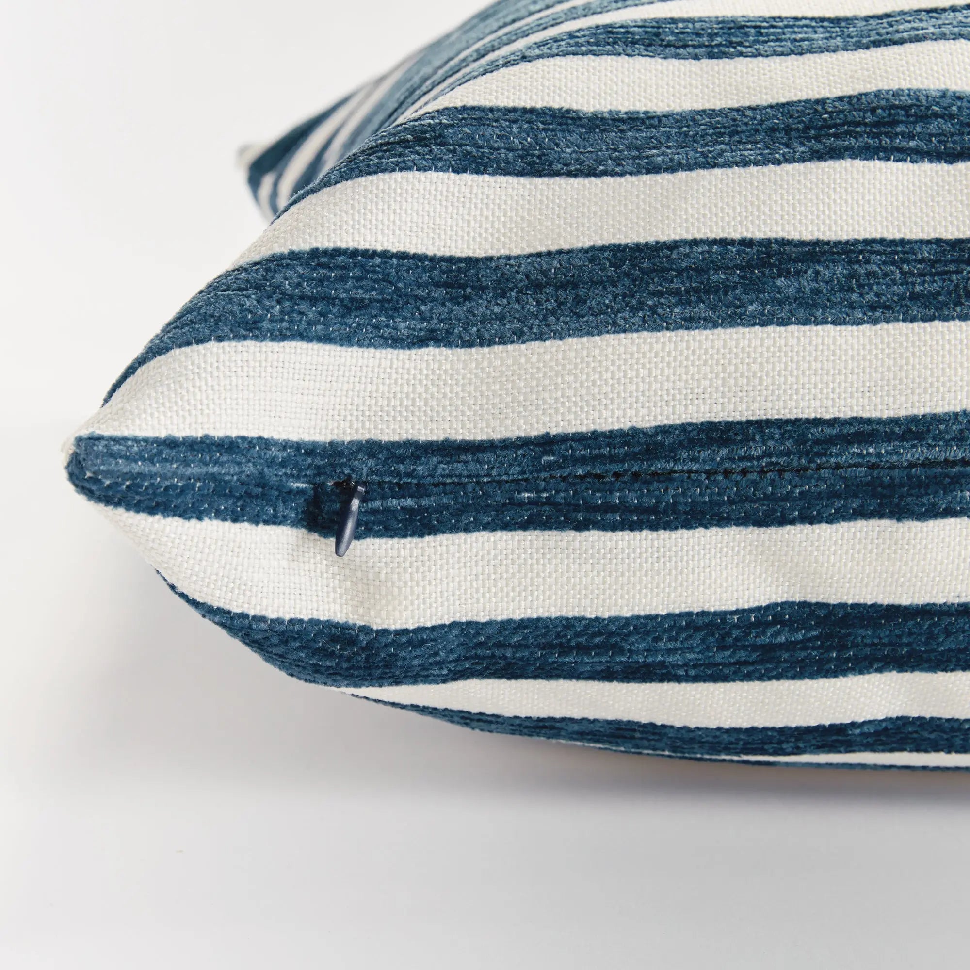 Gideon Square INDOOR-OUTDOOR PILLOW 20" - Dark Blue
