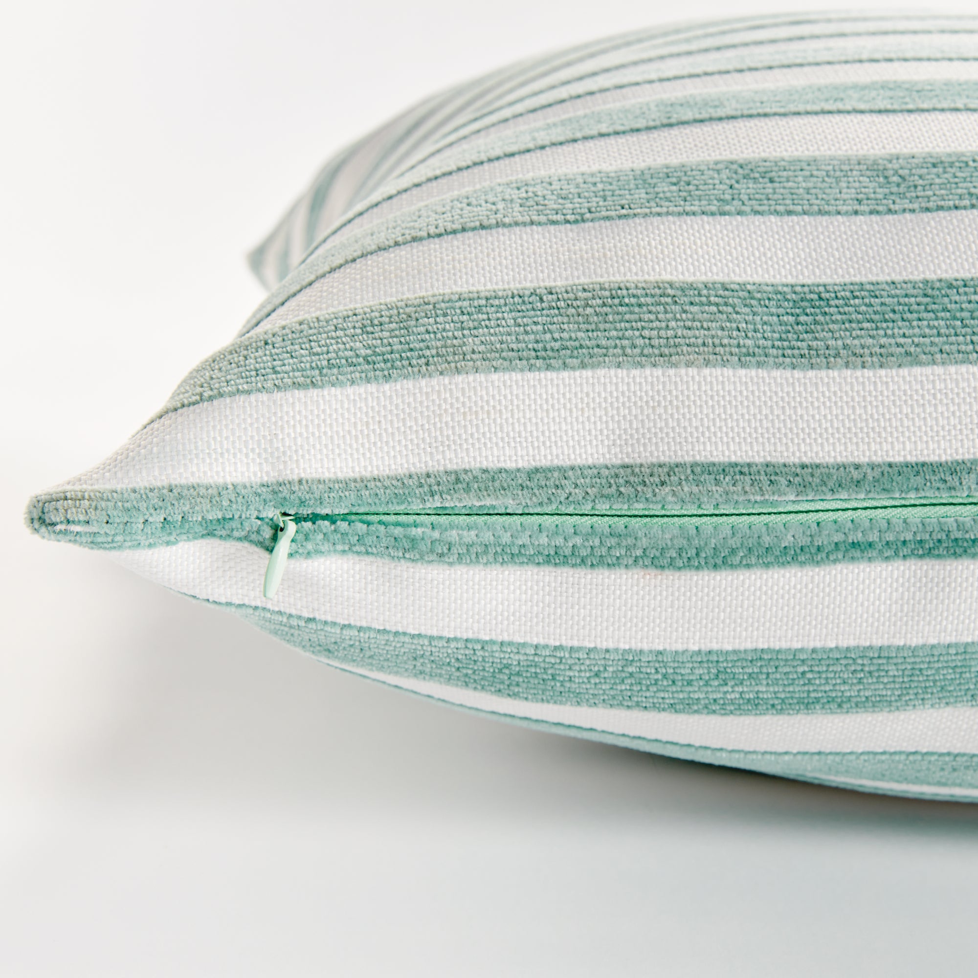 Gideon Square INDOOR-OUTDOOR PILLOW 20"