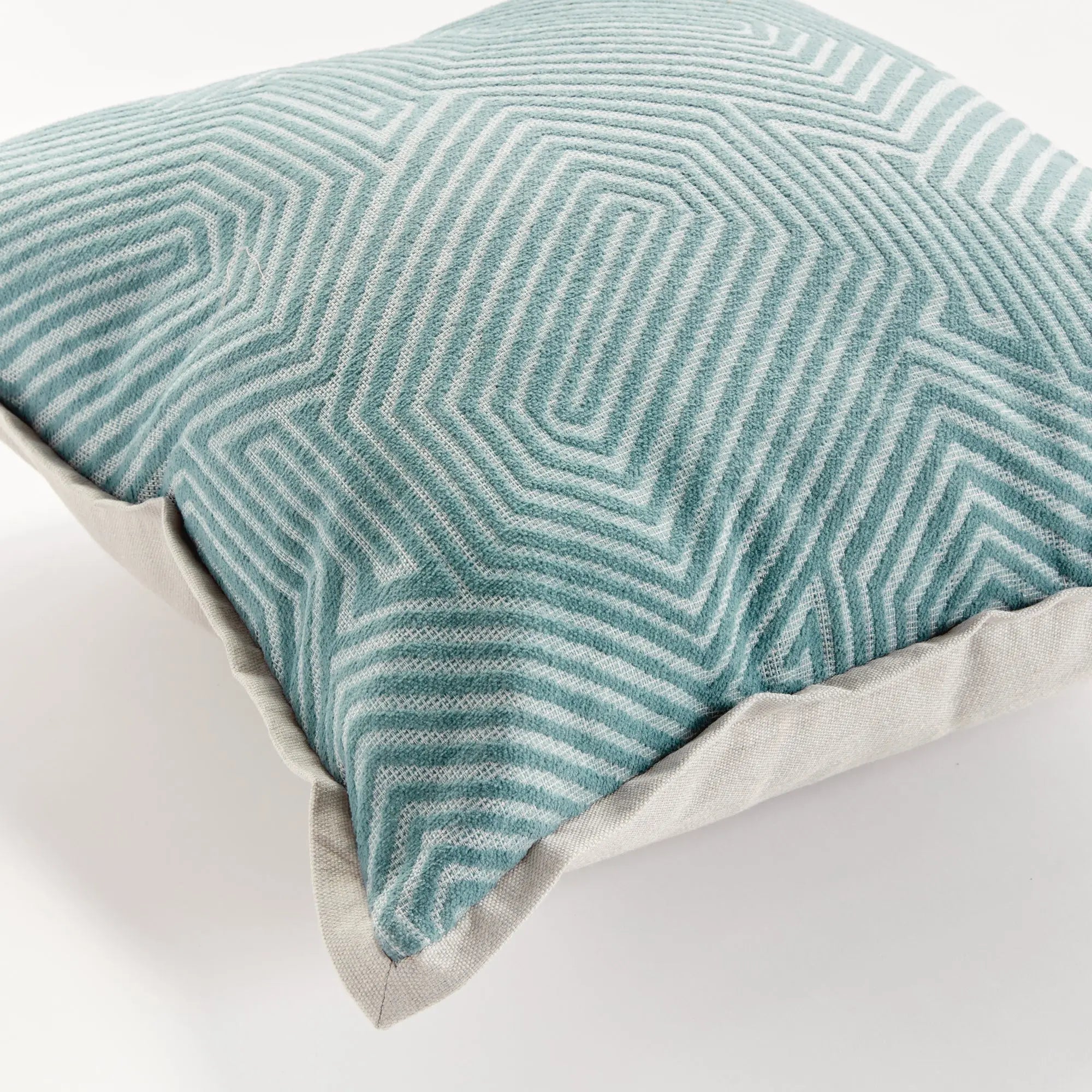 Sora Square INDOOR-OUTDOOR PILLOW 20"