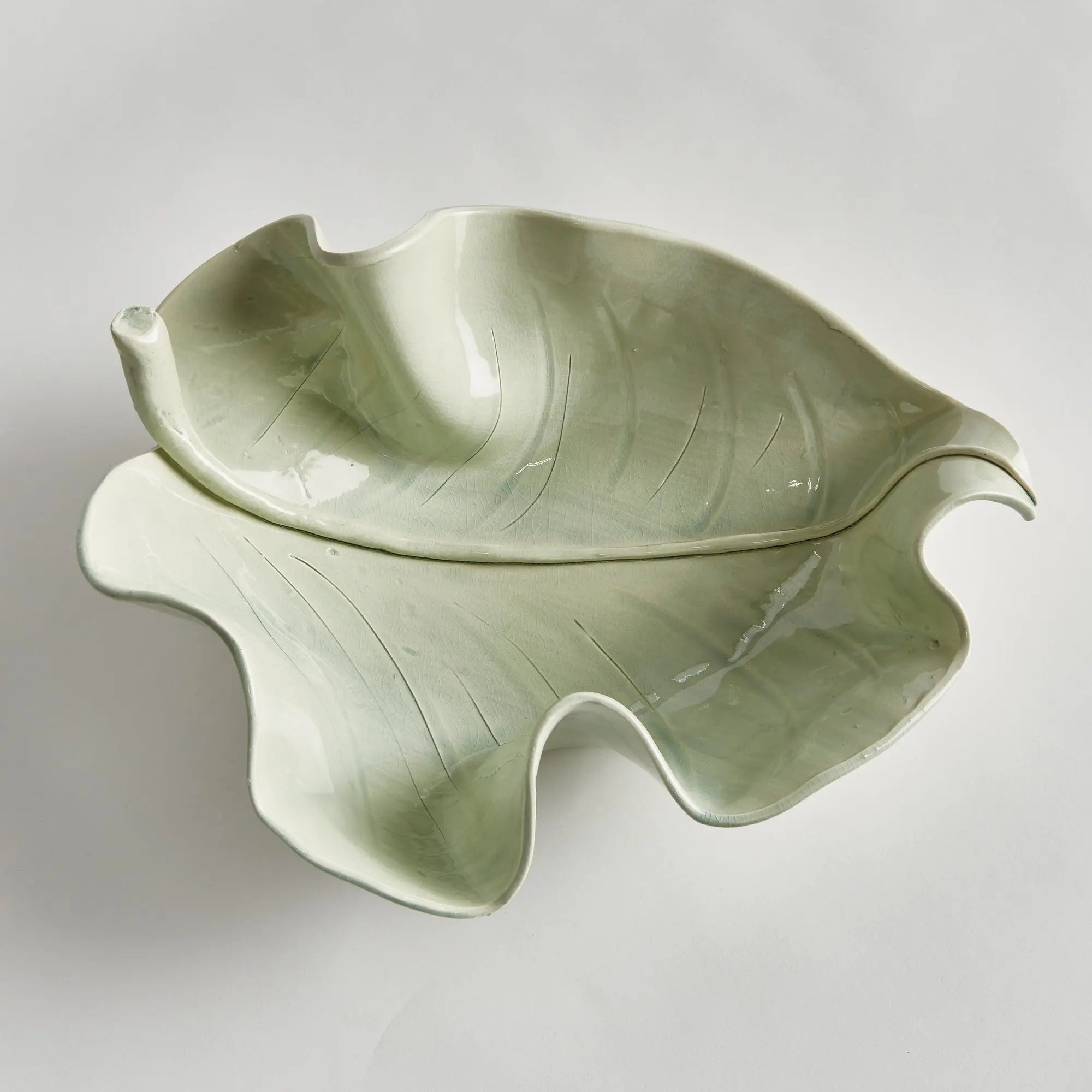 MORICENTO LEAF SCULPTURE LARGE - CELADON