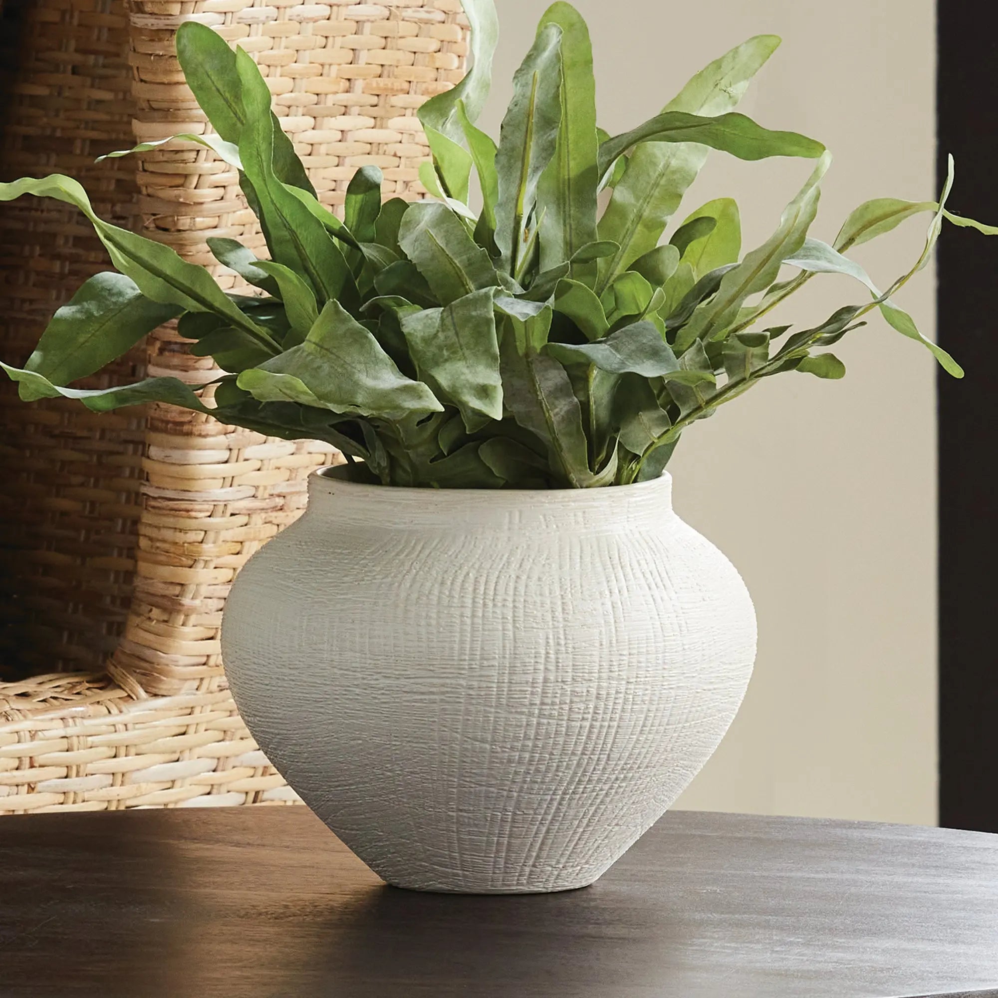 Barclay Butera Ojai Pot in White