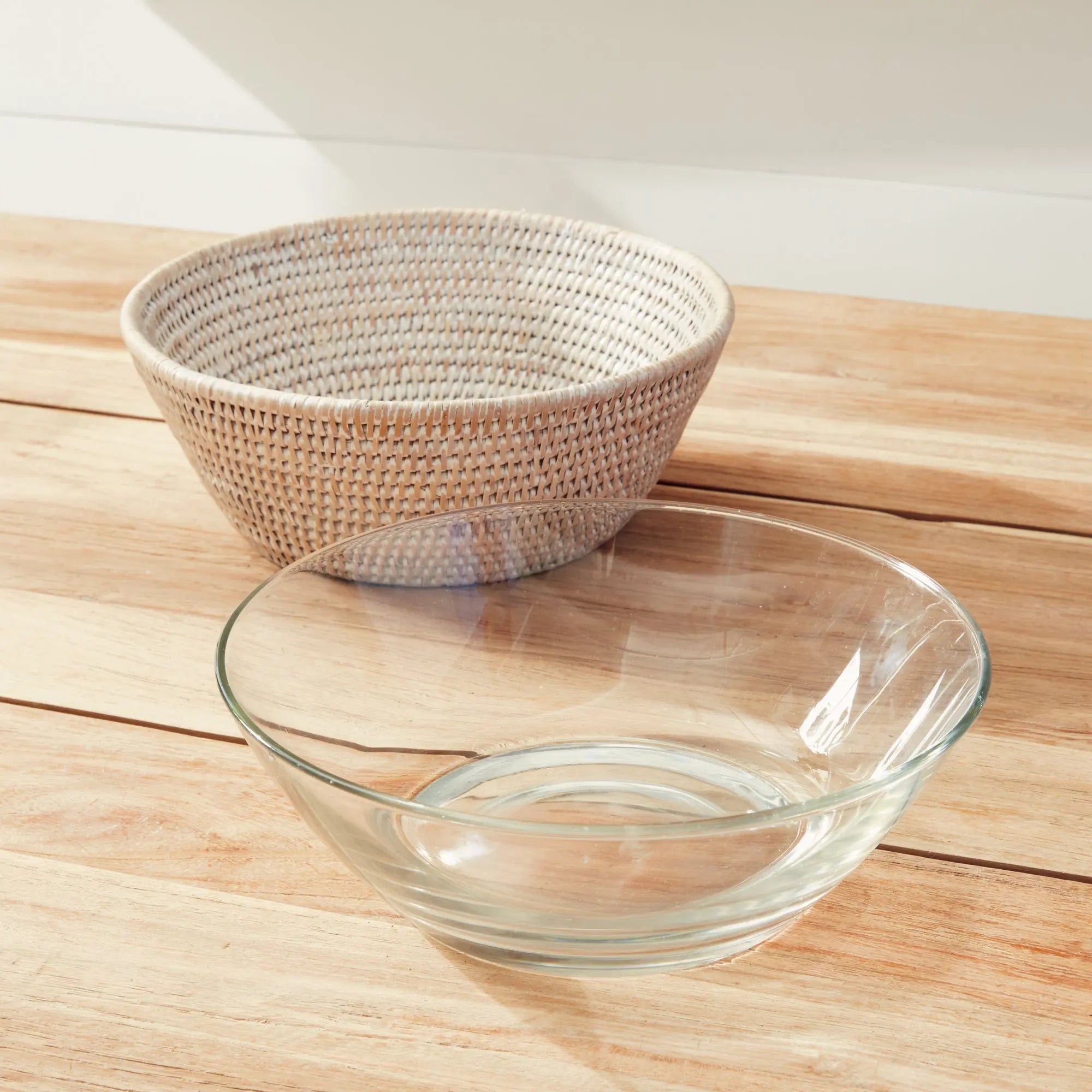 Burma Rattan Bowl with glass insert – whitewash finish