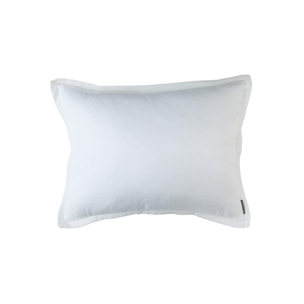 white bedding, luxury bedding, elegant bedding