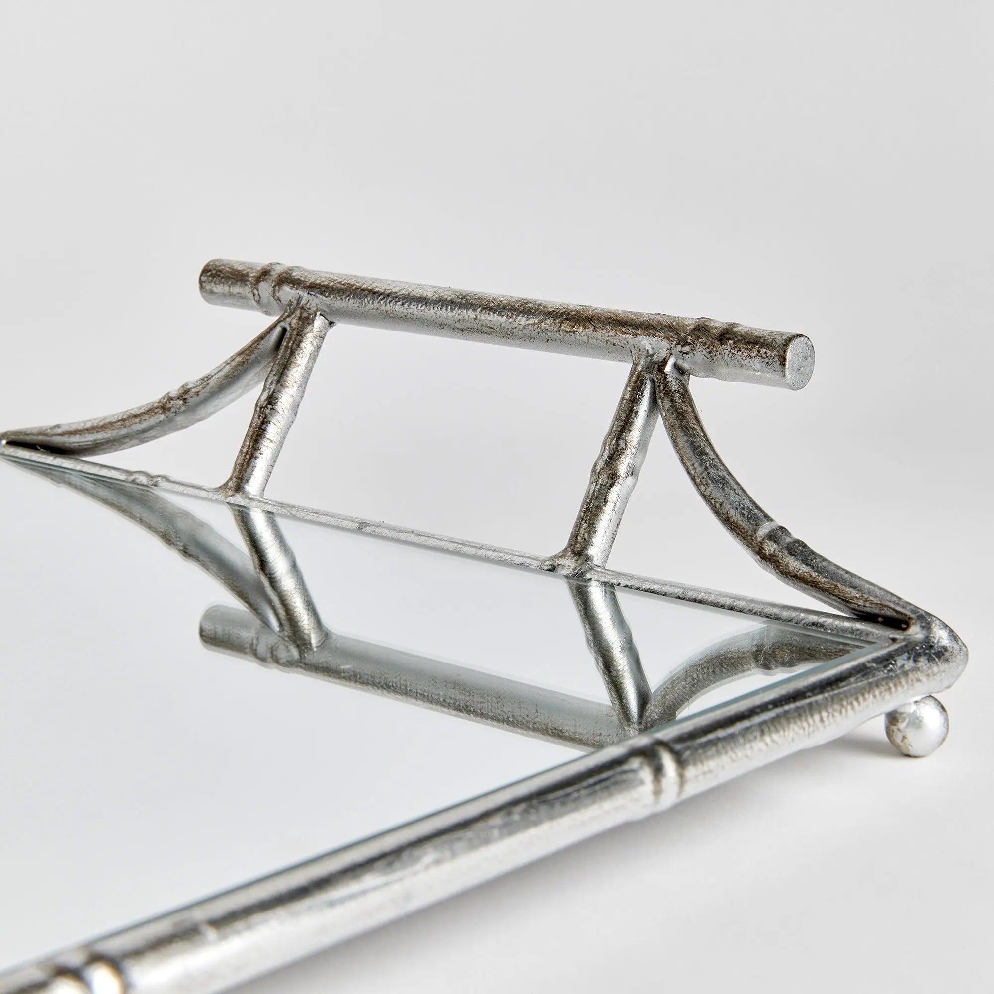 DAPHNE MIRRORED TRAY WITH HANDLES Villa Decor & Design