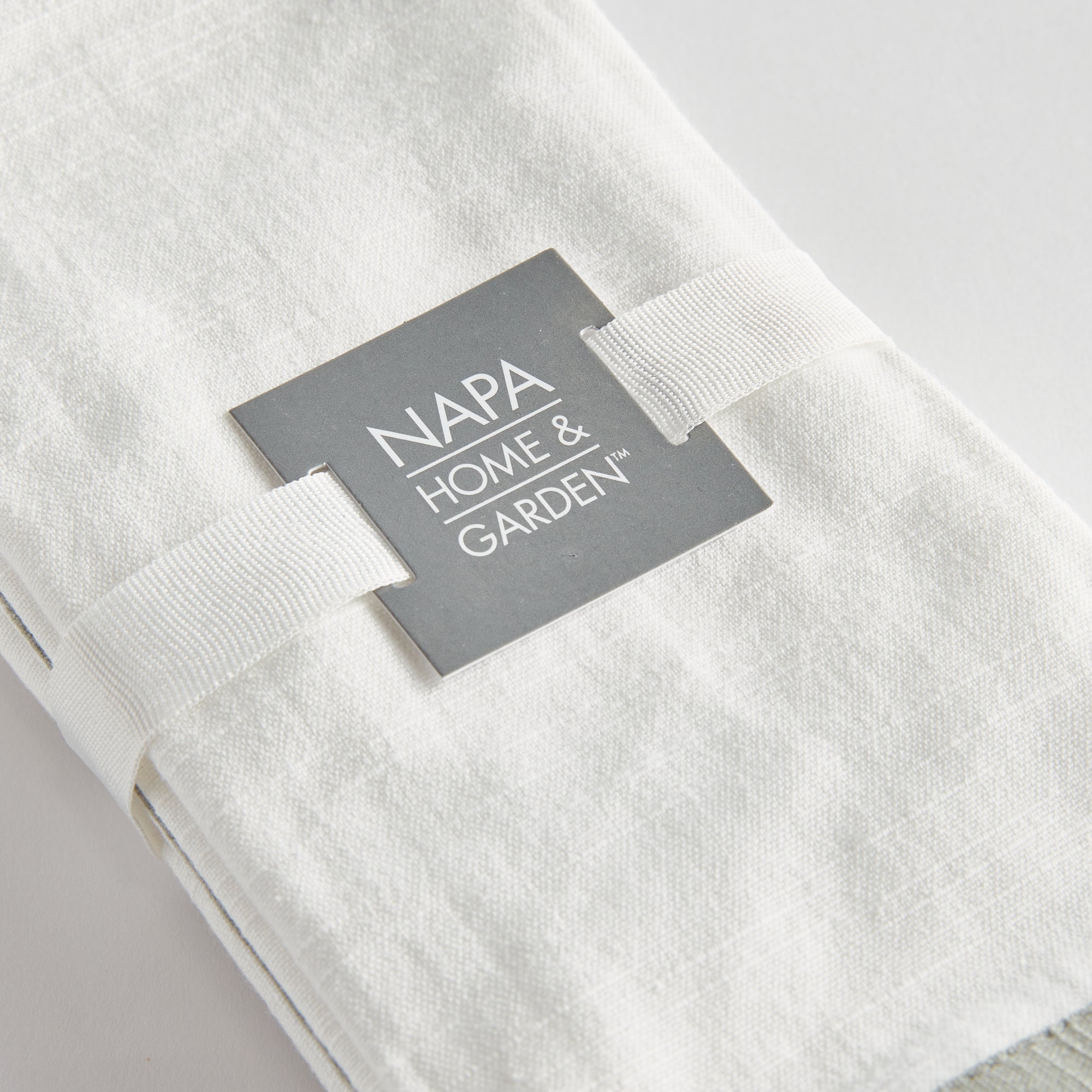 Quinn Dinner Napkins (White/Grey), SET OF 4