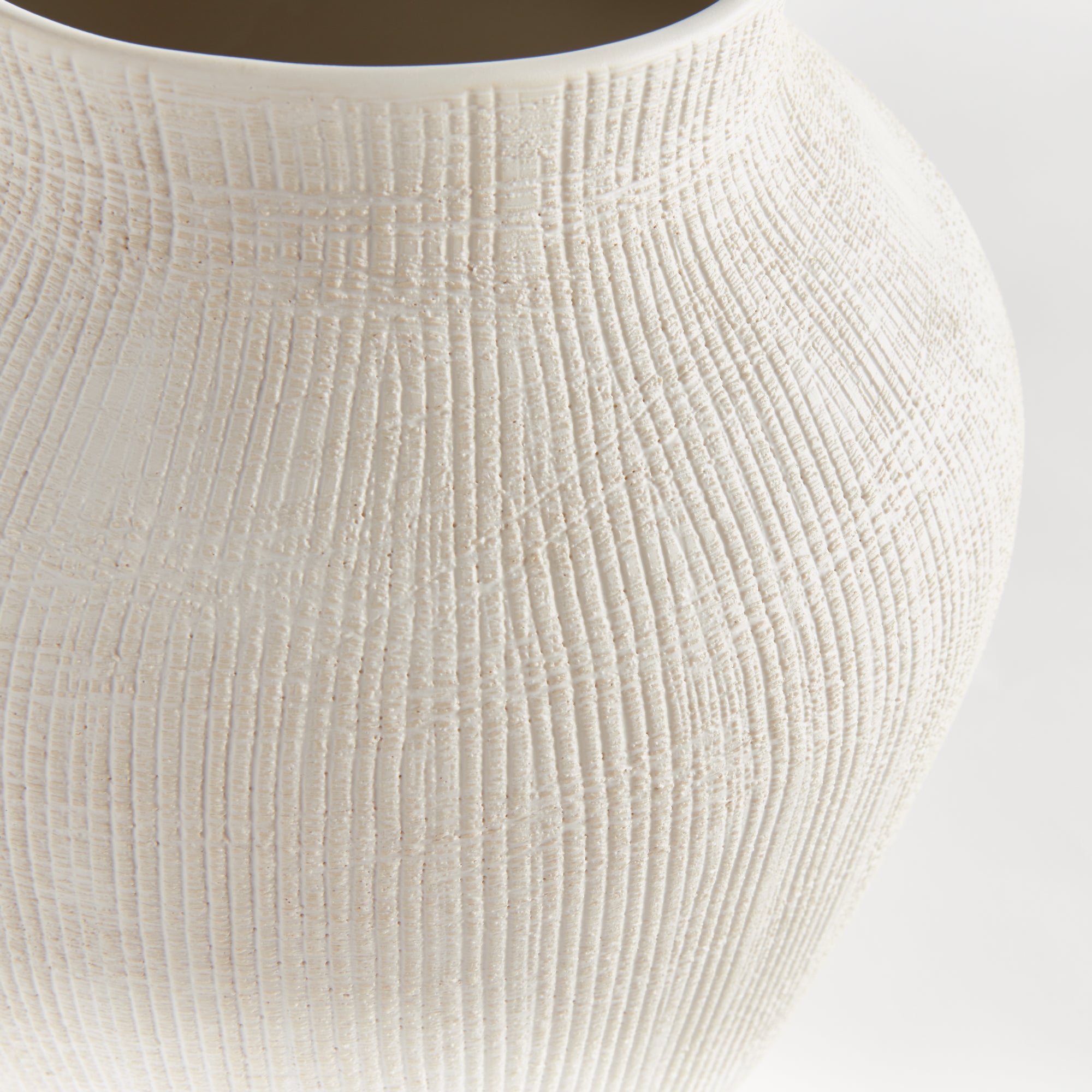 BARCLAY BUTERA OJAI VASE LARGE - WHITE